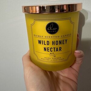 DW HOME NWT WILD HONEY NECTAR 9.3OZ MEDIUM CANDLE